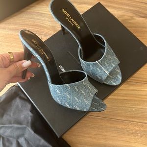 Saint Laurent la denim sandals NWT size 38.5 blue